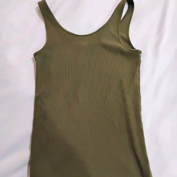 Old Navy Olive Green Tank Top - Picture 4 of 6